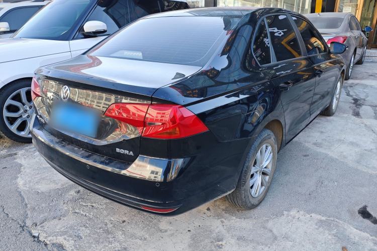 Used Volkswagen Bora 2017 1.6L Manual Fashion Model
