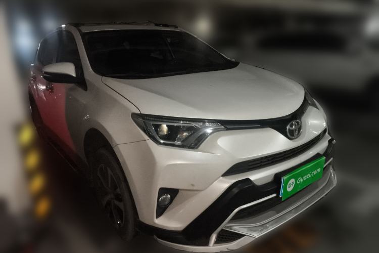 Used Toyota RAV4 2019 2.0L CVT Two-Wheel Drive Pioneer Edition China VI Standard
