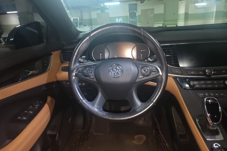 Used Buick LaCrosse 2018 28T Luxury Edition
