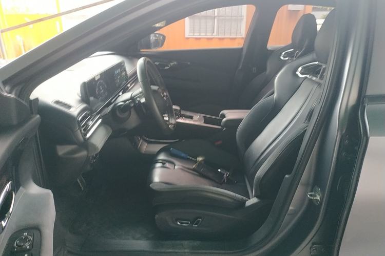 Used GAC Trumpchi EMPOW 2023 400T Automatic R PRO
