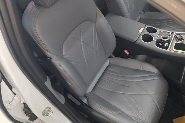 Used  L6 2025 EM-i 140km Explorer+ Edition
