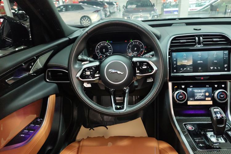 Used Jaguar XEL 2024 2.0T 250 PS R-DYNAMIC S Ebony Black Sport Edition
