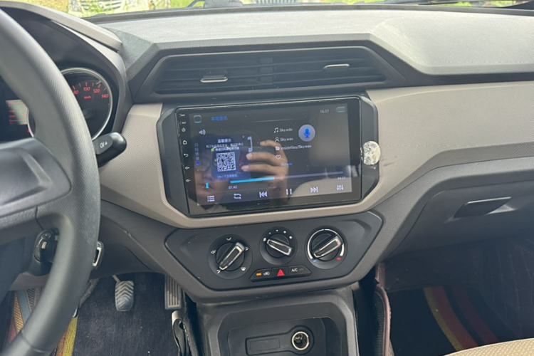 Used Wuling Hongguang 2019 1.5L S Standard Version China VI LAR
