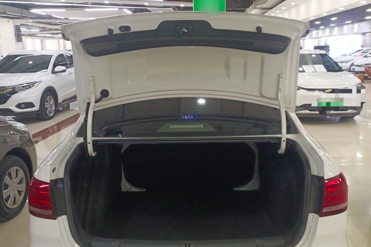 Used Volkswagen Lavida 2019 Lavida Start 1.5L Manual Fashion Edition China VI Standard
