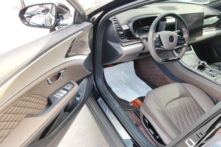 Used BYD Han 2024 EV Glory Edition 605KM Front-Wheel-Drive Premium Model
