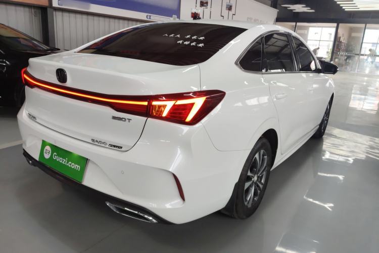 Used Changan Eado 2023 Changan Edition PLUS Blue Whale NE 1.4T GDI DCT Prestige Version
