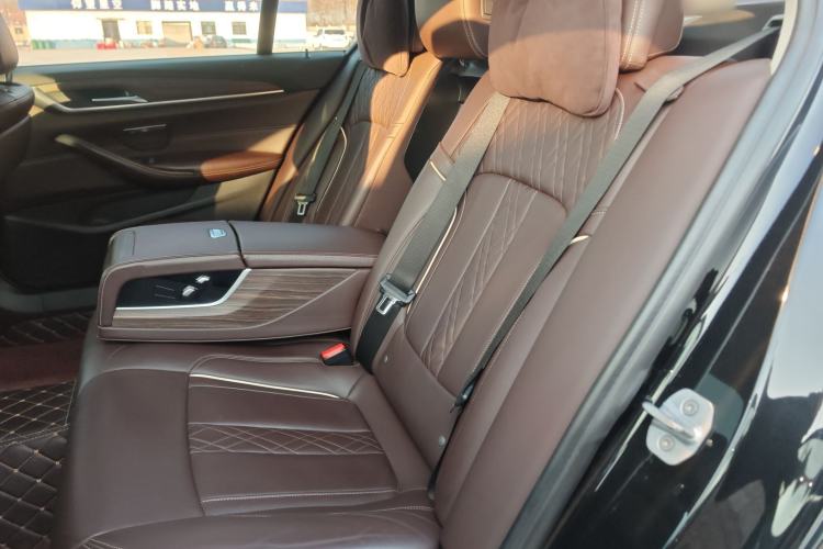 Used BMW 5 Series 2018 Facelifted 530Li xDrive Luxury Package
