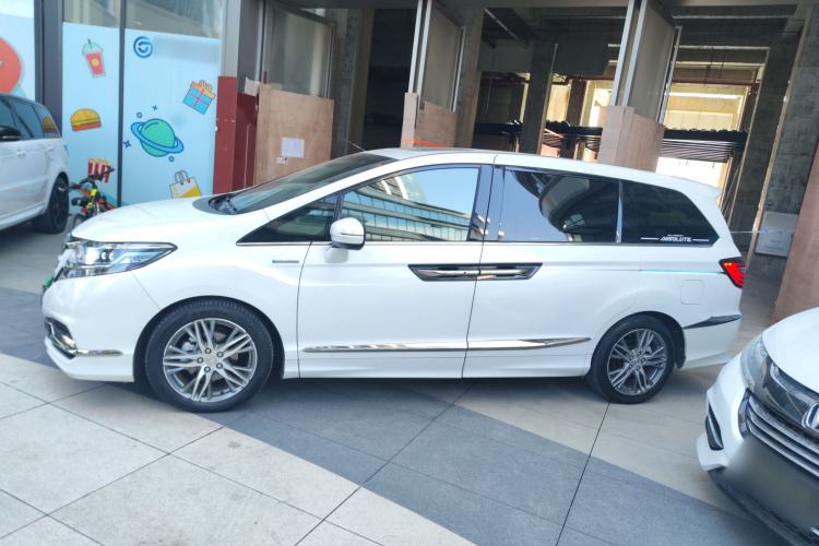 Used Honda Elysion 2019 2.0L Hybrid Supreme Edition
