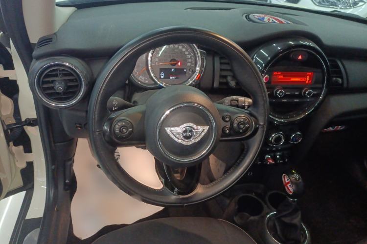 Used  MINI 2016 1.2T ONE Pioneer Edition
