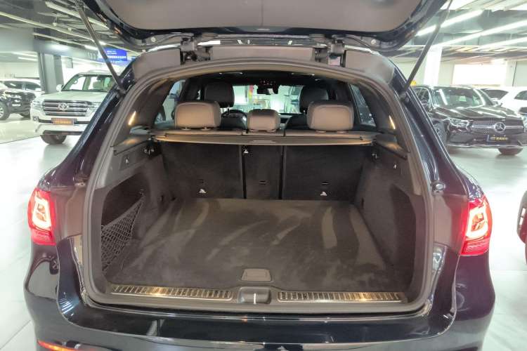 Used Mercedes-Benz GLC 2021 GLC 300 L 4MATIC Dynamic Model
