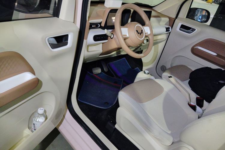 Used Wuling Hongguang MINIEV 2024 3rd Generation 215km Advanced Version