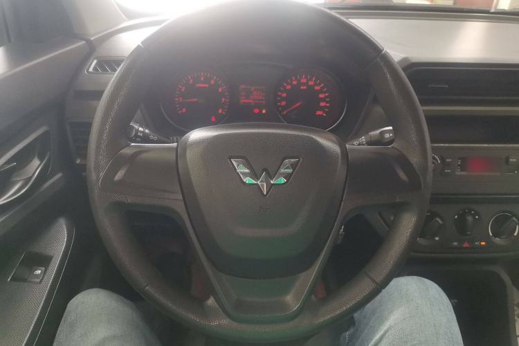 Used Wuling Hongguang 2019 1.5L S Basic Version China VI Standard LAR
