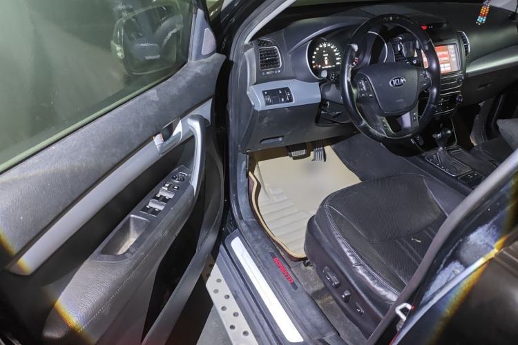 Used Kia Sorento 2013 2.4L 7-Seater Gasoline Luxury Version China IV Standard
