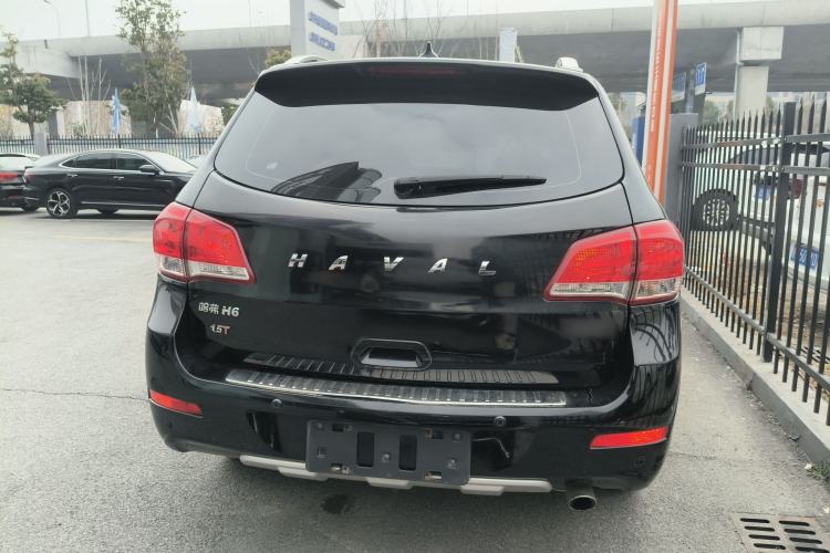 Used Haval H6 2016 Upgraded Model 1.5T Automatic Two-Wheel Drive Prestige Version
