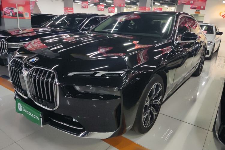 Used BMW 7 Series 2023 735Li Luxury Package