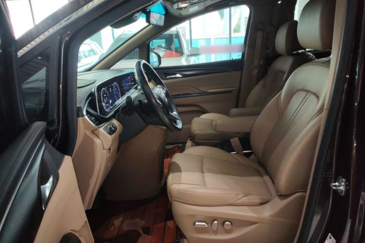 Used Buick GL8 2020 ES Land Cruiser 653T Luxury Edition
