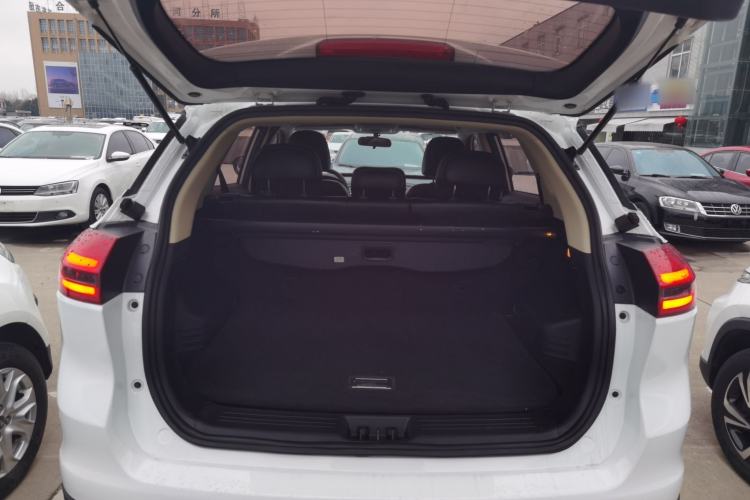 Used Geely Auto Emgrand X7 Sport 2016 1.8TD Automatic ZhiShang Model
