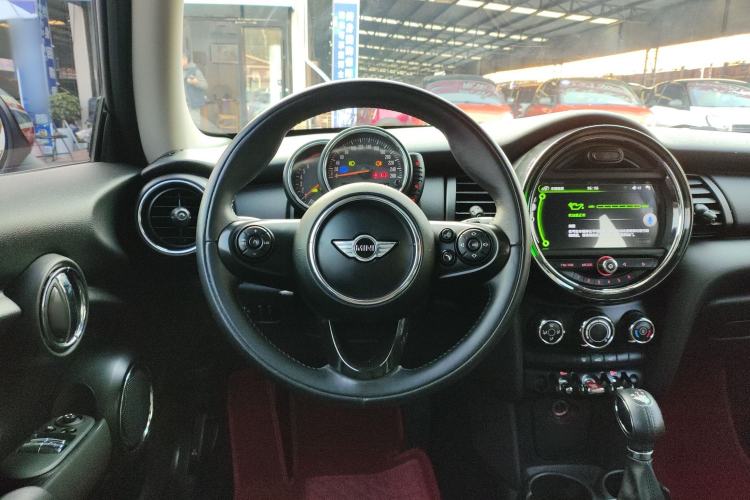 Used  MINI 2016 1.2T ONE Pioneer Edition
