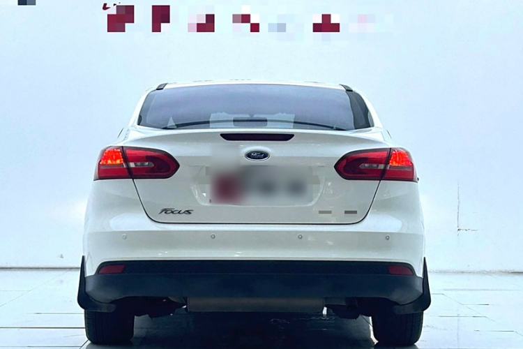 Used Ford Focus 2015 Sedan 1.6L Automatic Comfort Model
