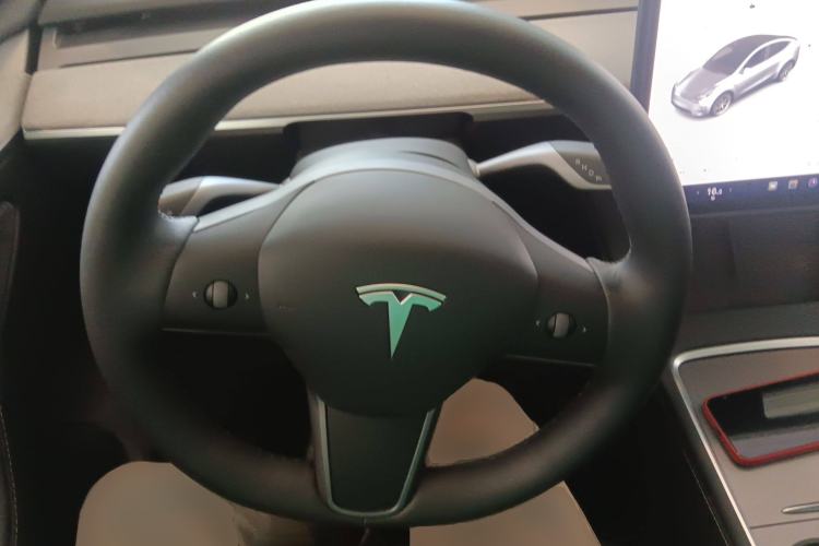 Used Tesla Model Y 2024 Rear-Wheel-Drive Version
