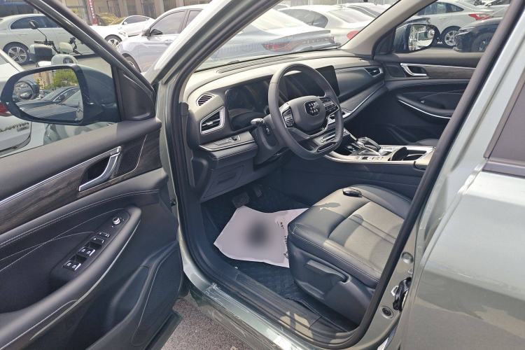 Used  E5 2023 1.5L DE-i 100KM Comfort Edition 7-Seater
