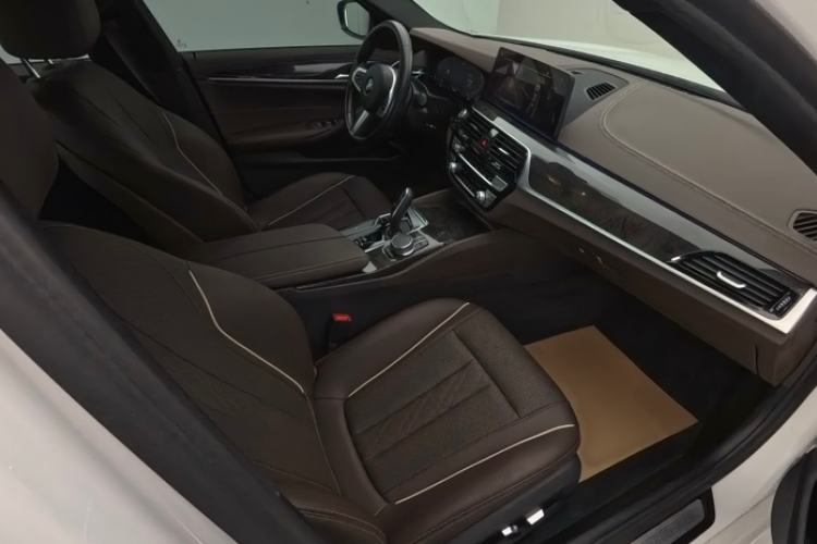 Used BMW 5 Series 2021 Facelifted 525Li M Sport Package
