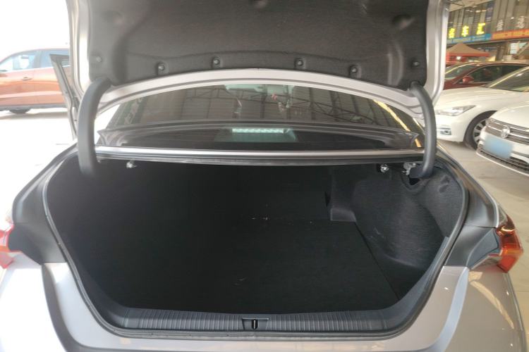 Used Toyota Avalon 2023 2.0L XLE Deluxe Edition
