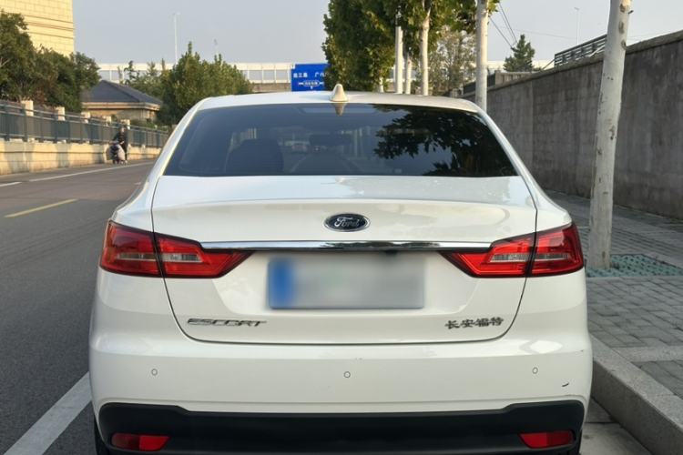 Used Ford Escort 2019 Revised 1.5L Automatic ZhiXiang Version (Tire Pressure Monitoring) China VI Standard
