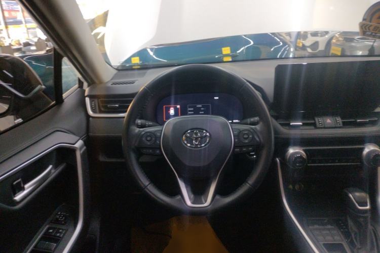 Used Toyota Wildlander 2023 2.0L CVT Four-Wheel Drive Luxury PLUS Edition
