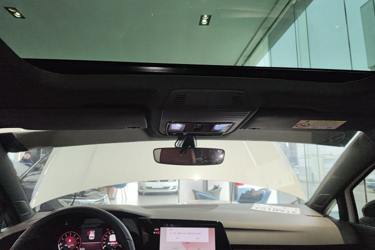 Used Volkswagen Golf 2023 Facelift 280TSI DSG R-Line Lite
