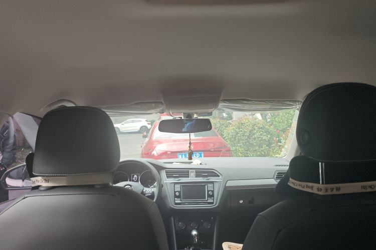 Used Volkswagen Tiguan L 2019 330TSI Automatic Two-Wheel Drive Luxury Edition China V Standard