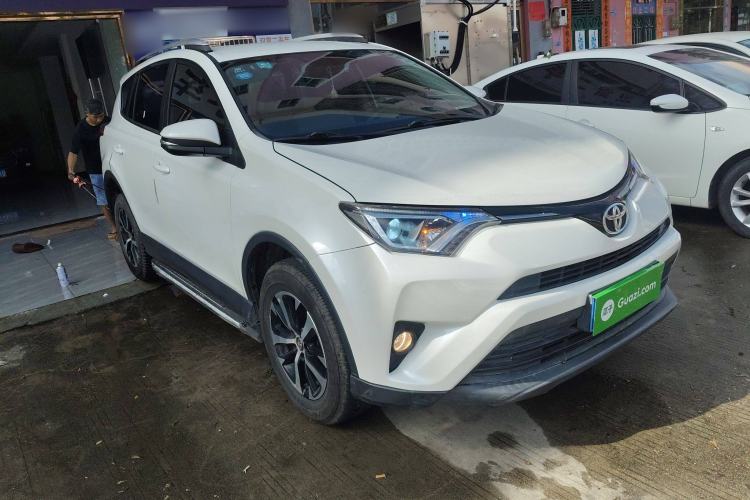 Used Toyota RAV4 2019 2.0L CVT Two-Wheel Drive Urban Edition China VI Standard
