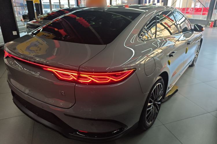 Used BYD Han 2025 EV Intelligent Driving Edition 701KM LiDAR Deluxe Model
