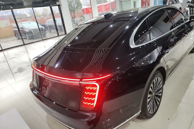 Used Hongqi H9 2024 2.0T Qixiang Luxury Business Edition
