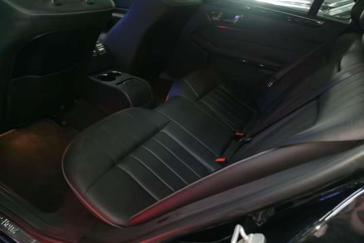 Used Mercedes-Benz E-Class 2015 Restyled E 260 L Sport Edition
