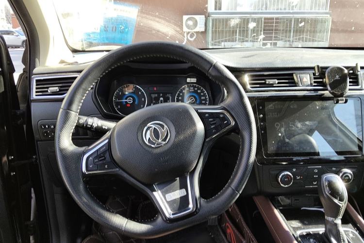 Used Dongfeng Fengon 580 2017 1.5T CVT Comfort Model