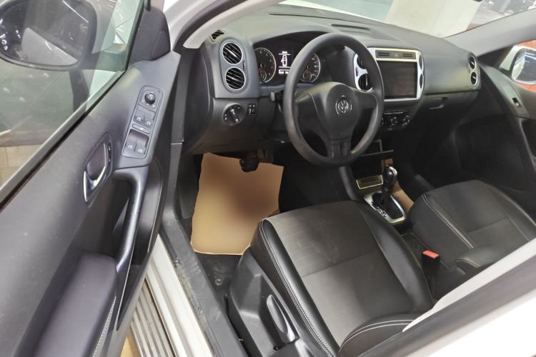 Used Volkswagen Tiguan 2017 300TSI Automatic Two-Wheel Drive Silk Road Luxury Edition
