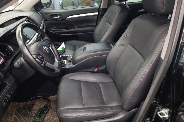 Used Toyota Highlander 2018 2.0T Four-Wheel Drive Luxury Version 7 Seats China VI Standard