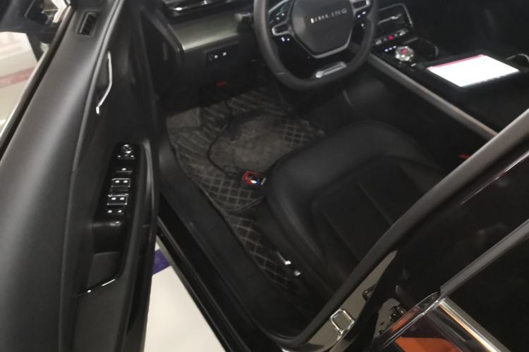 Used Wuling Xingguang 2023 150 Advanced Edition
