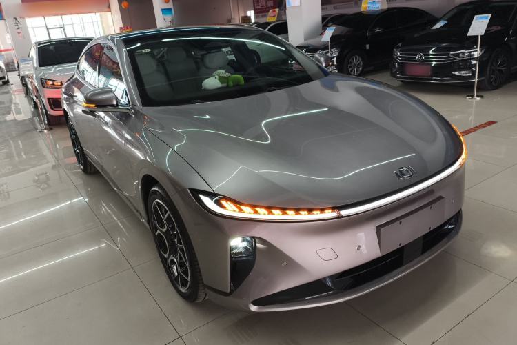 Used  A07 2025 Blue Whale Range-Extending Version 230 Flagship Model