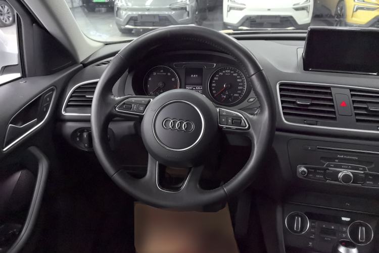 Used Audi Q3 2017 35 TFSI Fashion Model
