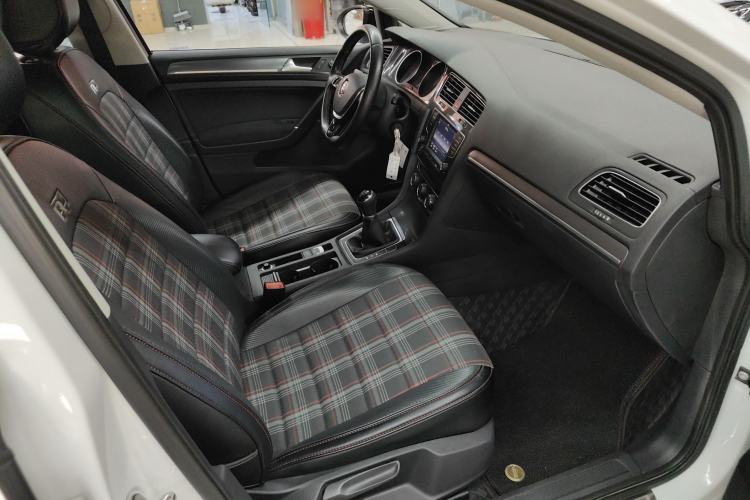 Used Volkswagen Golf 2017 230TSI Manual Comfort Edition – Celebrating Milestone of One Million Units
