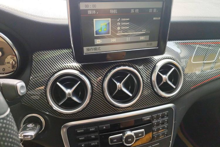 Used Mercedes-Benz GLA 2015 GLA 200 Fashion Model
