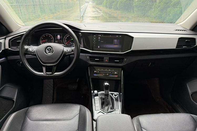 Used Volkswagen Tayron 2020 330TSI Two-Wheel Drive Luxury Smart Connectivity Version