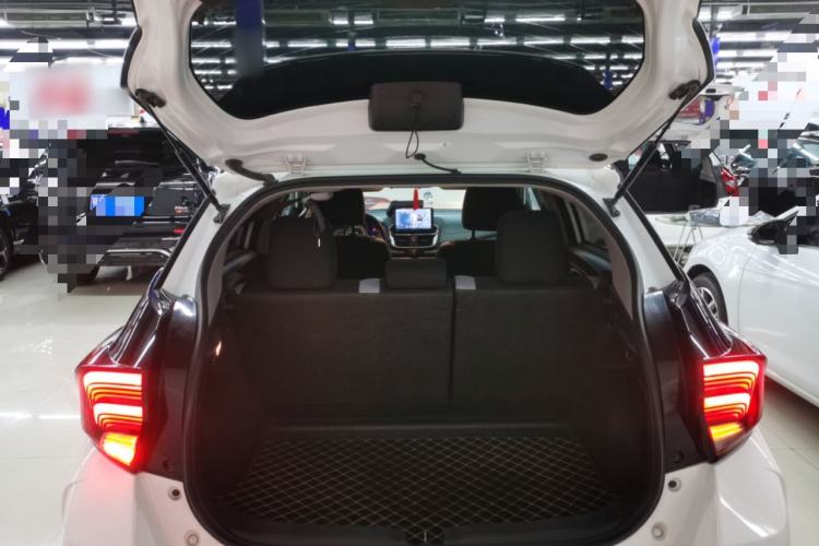 Used Toyota YARiS L 2021 X-Trail 1.5L CVT Leading Edition
