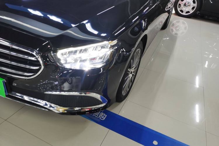 Used Mercedes-Benz E-Class 2023 Facelift E 260 L
