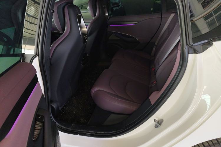 Used  SU7 2024 Rear-Drive Long-Range Intelligent Driving Version
