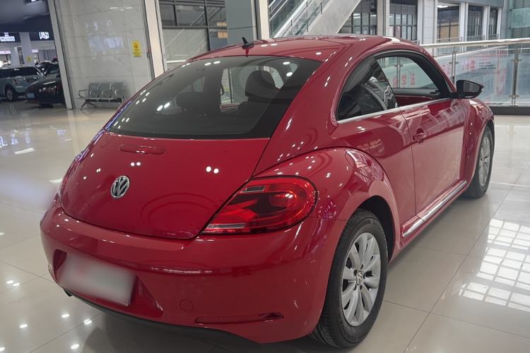 Used Volkswagen Beetle 2015 180TSI model
