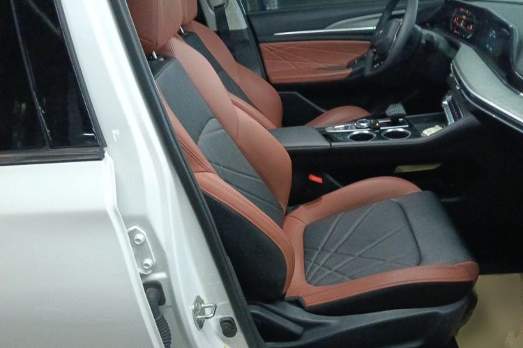 Used Changan Eado 2024 PLUS Blue Whale NE 1.4T GDI DCT High-Energy Edition