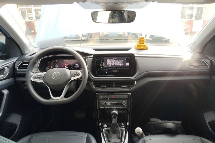 Used Volkswagen Tharu 2025 NewRui 300TSI Prestige Edition